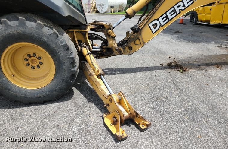 image for item JM9059 2006 John Deere 310SG  backhoe