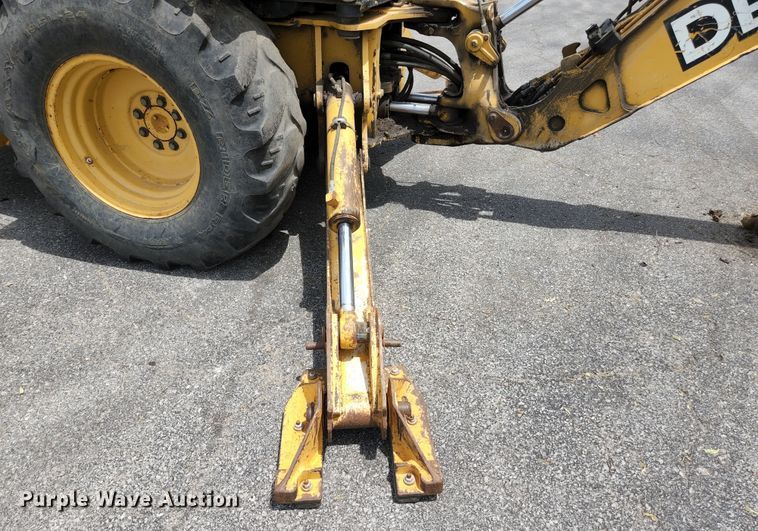 image for item JM9059 2006 John Deere 310SG  backhoe