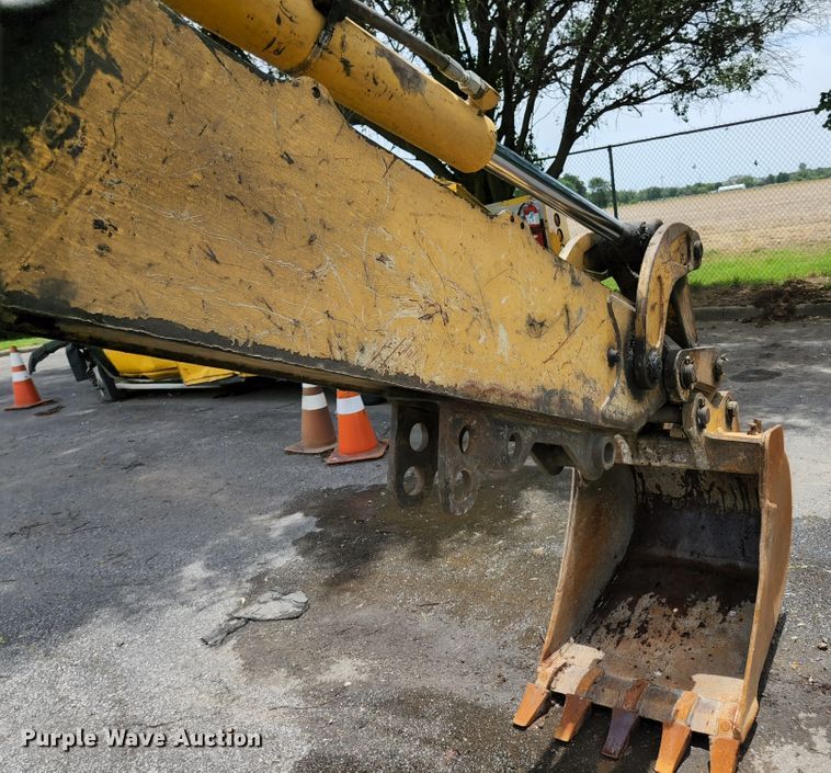 image for item JM9059 2006 John Deere 310SG  backhoe