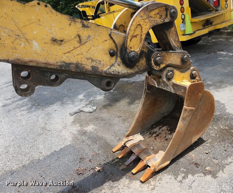 image for item JM9059 2006 John Deere 310SG  backhoe