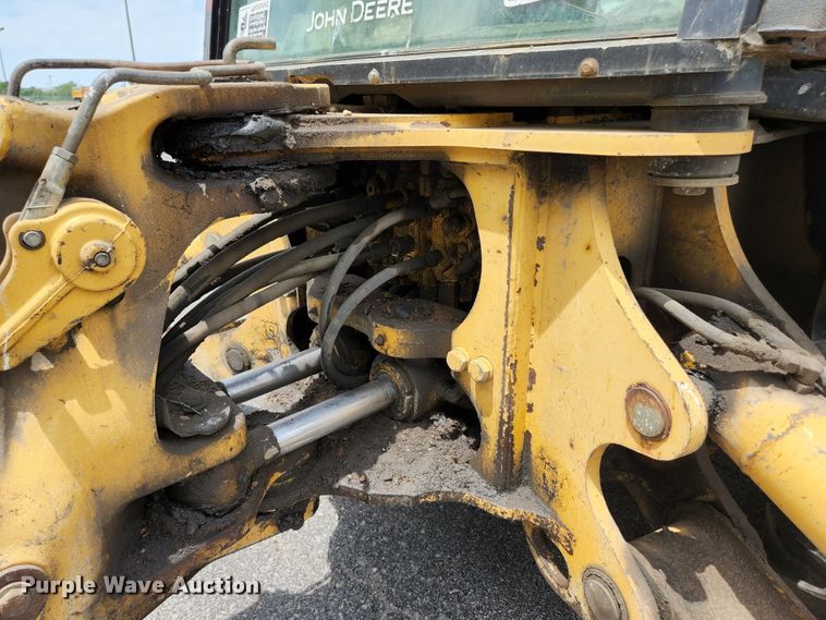 image for item JM9059 2006 John Deere 310SG  backhoe