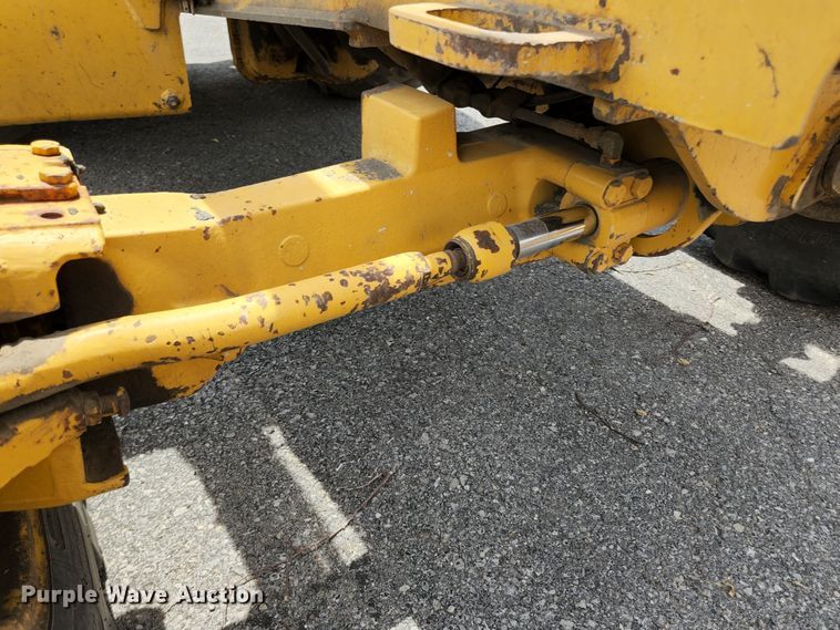 image for item JM9059 2006 John Deere 310SG  backhoe