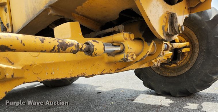 image for item JM9059 2006 John Deere 310SG  backhoe