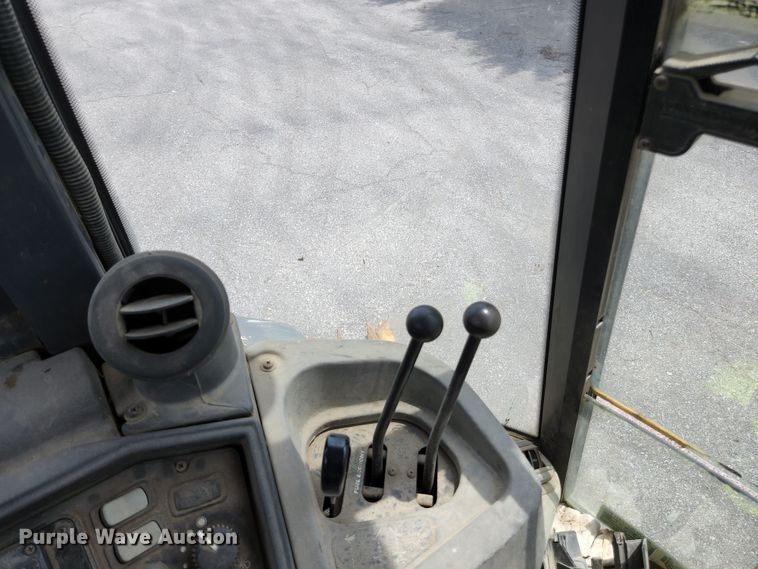 image for item JM9059 2006 John Deere 310SG  backhoe