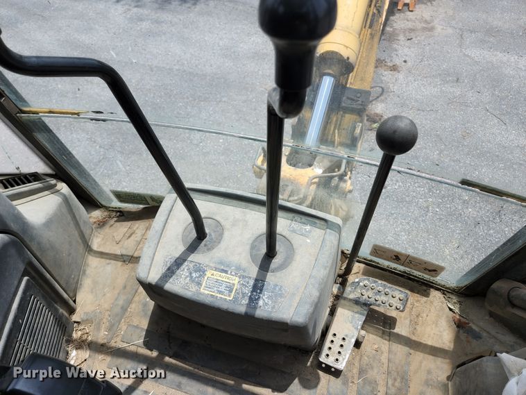 image for item JM9059 2006 John Deere 310SG  backhoe