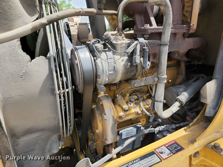 image for item JM9059 2006 John Deere 310SG  backhoe