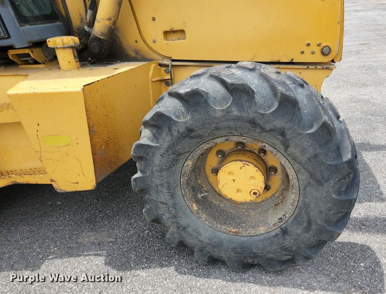 image for item JM9059 2006 John Deere 310SG  backhoe