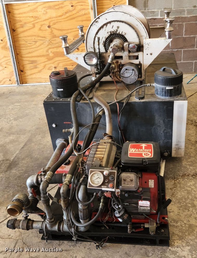 image for item JM9066 Defender  brush fire skid unit