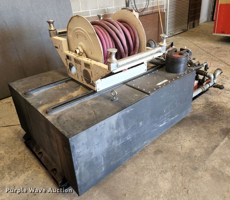 image for item JM9066 Defender  brush fire skid unit