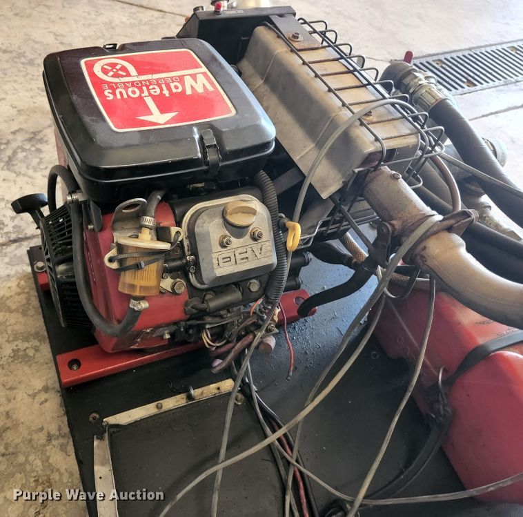 image for item JM9066 Defender  brush fire skid unit