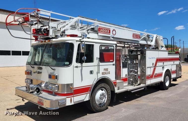 image for item JM9067 1985 Pierce Arrow  aerial platform fire truck