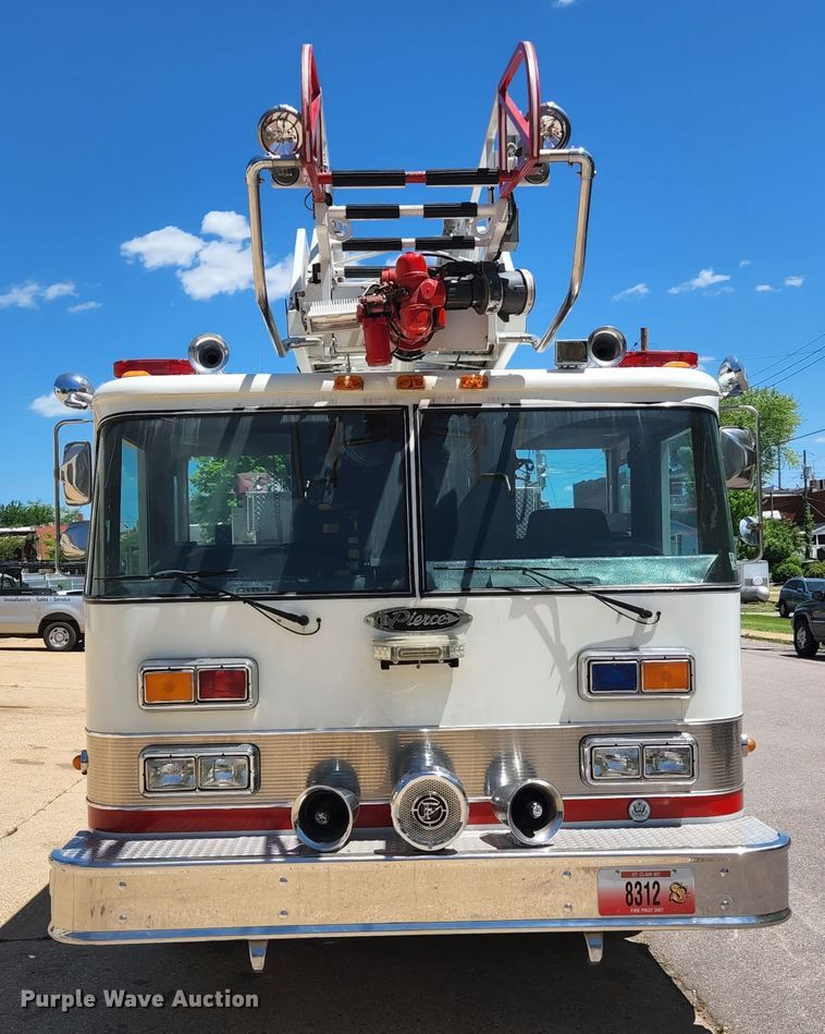image for item JM9067 1985 Pierce Arrow  aerial platform fire truck