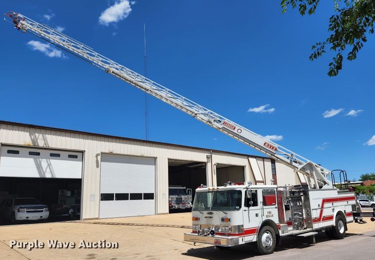 image for item JM9067 1985 Pierce Arrow  aerial platform fire truck