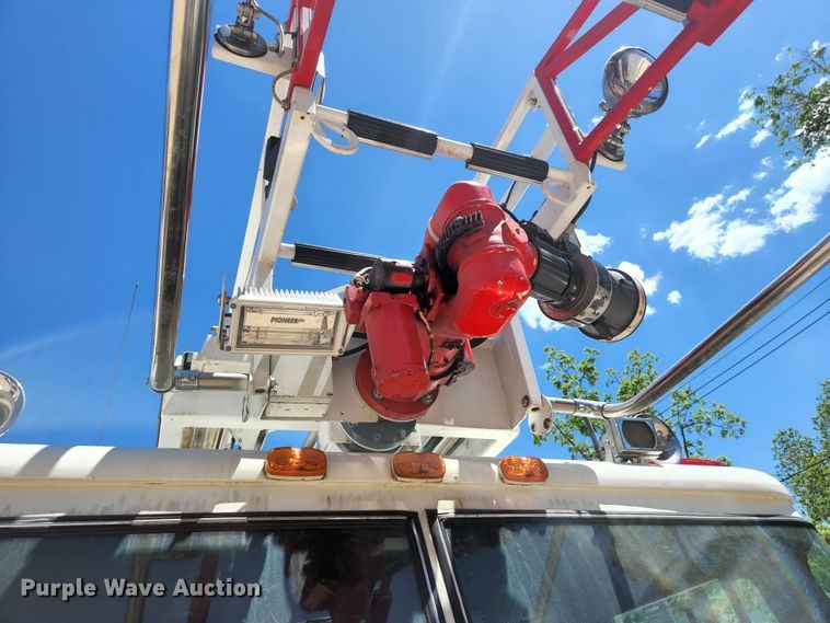 image for item JM9067 1985 Pierce Arrow  aerial platform fire truck