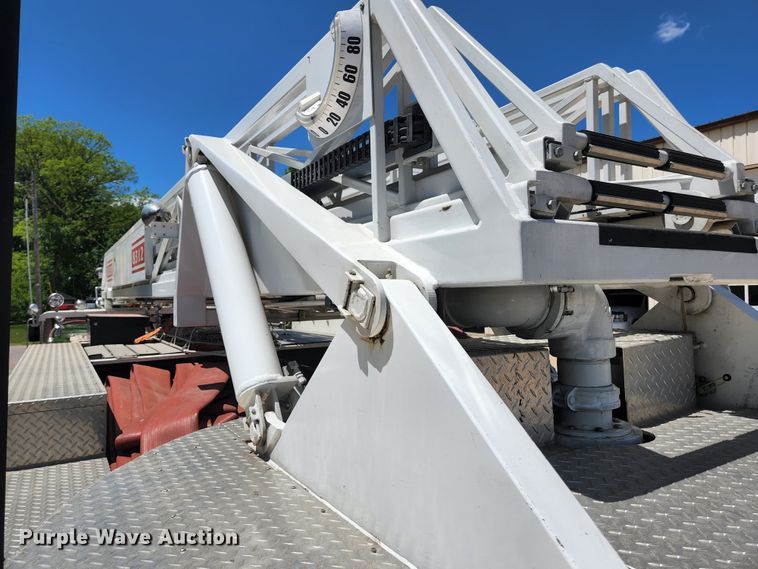 image for item JM9067 1985 Pierce Arrow  aerial platform fire truck