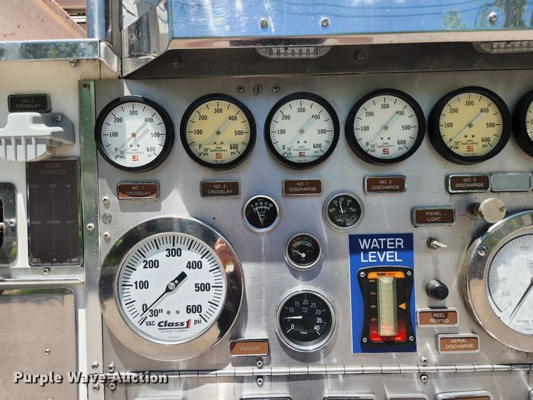 image for item JM9067 1985 Pierce Arrow  aerial platform fire truck