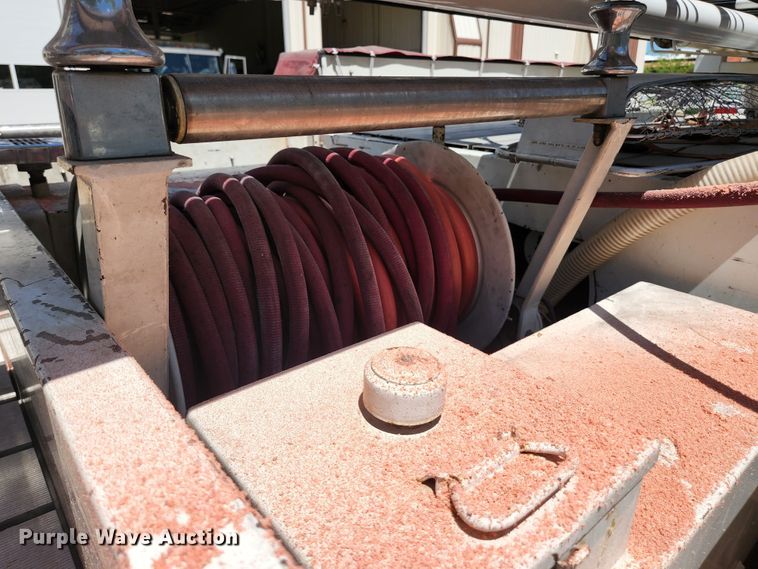 image for item JM9067 1985 Pierce Arrow  aerial platform fire truck