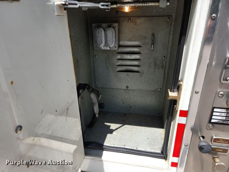 image for item JM9067 1985 Pierce Arrow  aerial platform fire truck