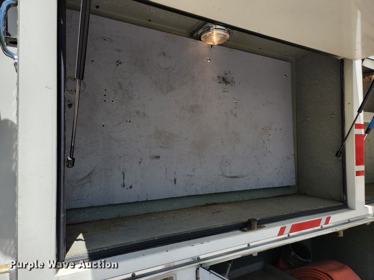 image for item JM9067 1985 Pierce Arrow  aerial platform fire truck