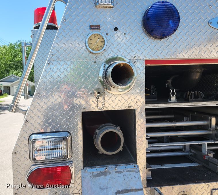 image for item JM9067 1985 Pierce Arrow  aerial platform fire truck