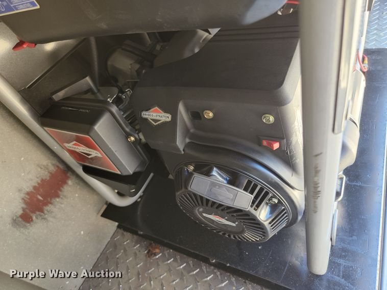 image for item JM9067 1985 Pierce Arrow  aerial platform fire truck