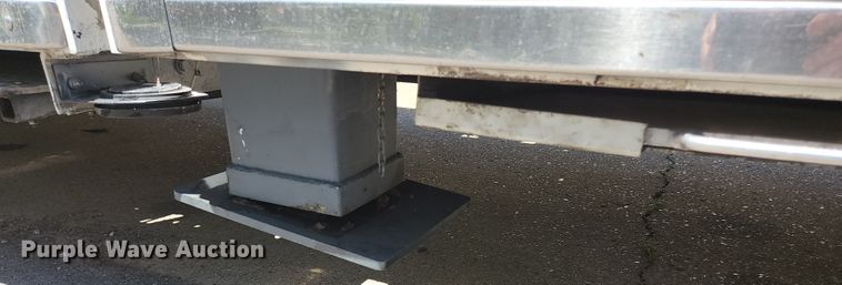 image for item JM9067 1985 Pierce Arrow  aerial platform fire truck