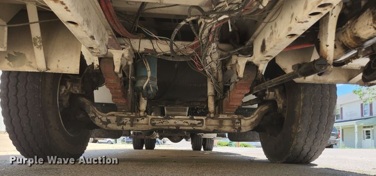 image for item JM9067 1985 Pierce Arrow  aerial platform fire truck