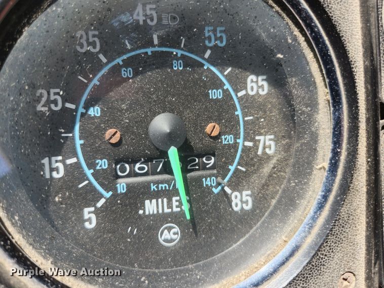 image for item JM9067 1985 Pierce Arrow  aerial platform fire truck