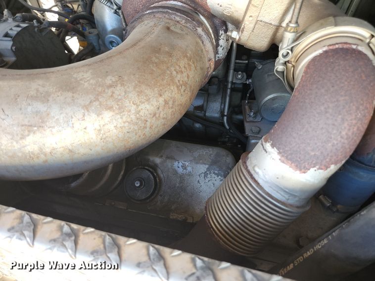 image for item JM9067 1985 Pierce Arrow  aerial platform fire truck