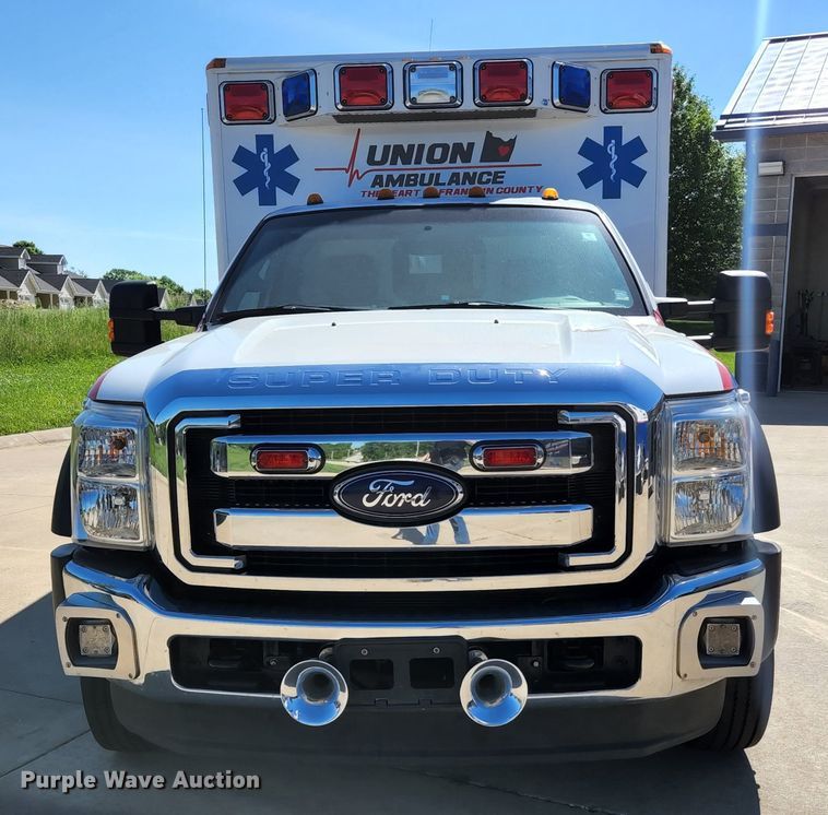 image for item JM9068 2012 Ford F450 Super Duty XLT  ambulance