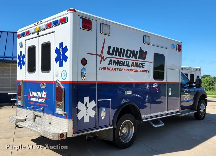 image for item JM9068 2012 Ford F450 Super Duty XLT  ambulance