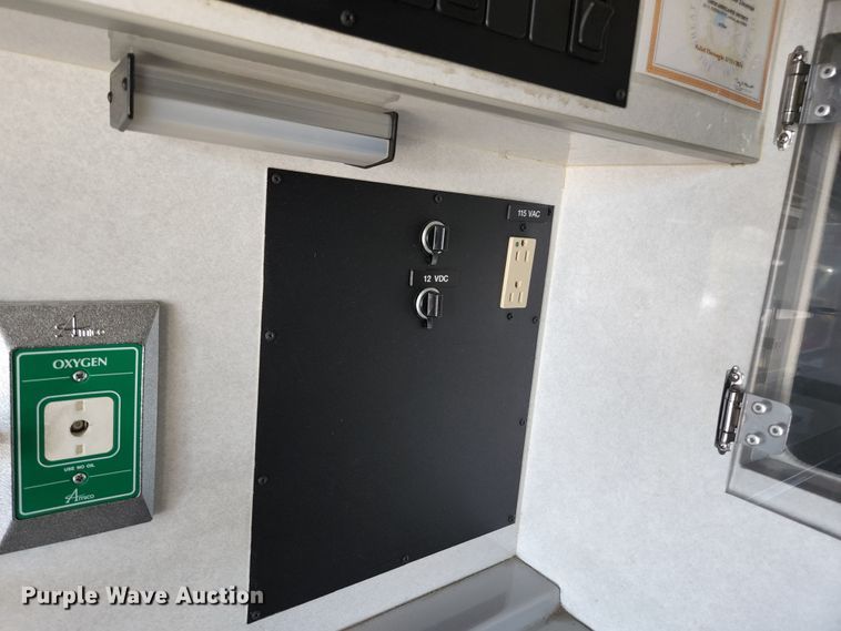 image for item JM9068 2012 Ford F450 Super Duty XLT  ambulance