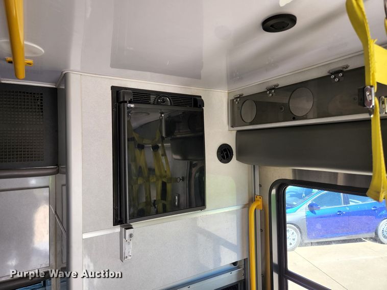 image for item JM9068 2012 Ford F450 Super Duty XLT  ambulance