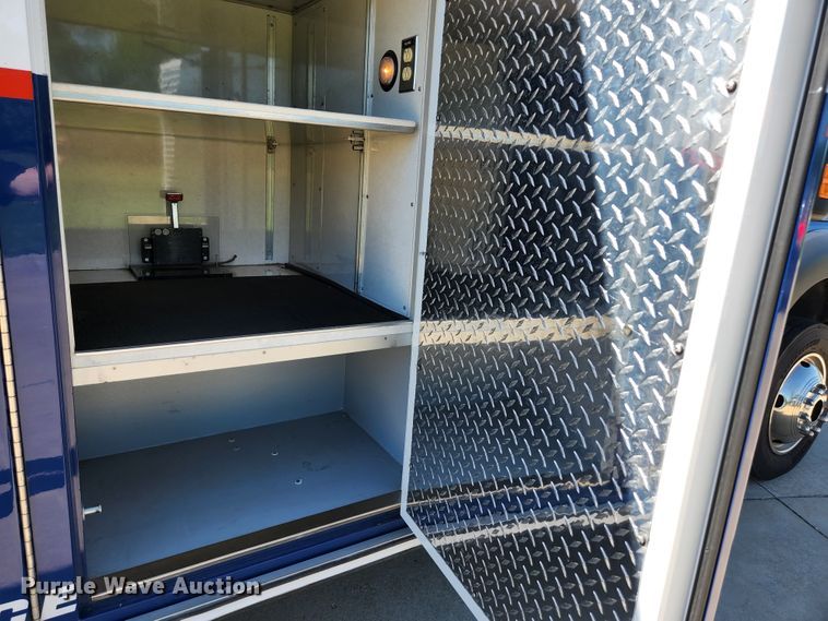 image for item JM9068 2012 Ford F450 Super Duty XLT  ambulance