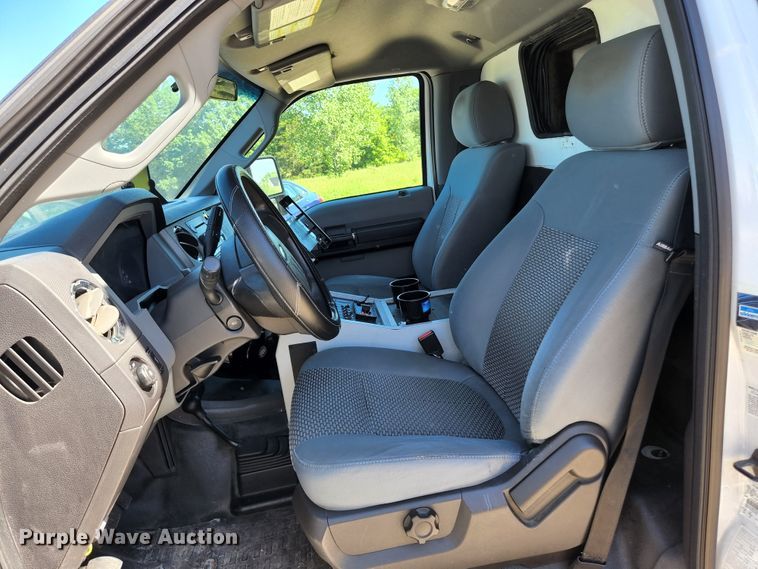 image for item JM9068 2012 Ford F450 Super Duty XLT  ambulance