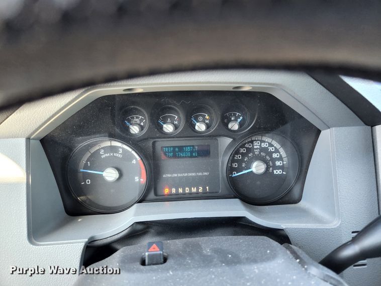 image for item JM9068 2012 Ford F450 Super Duty XLT  ambulance