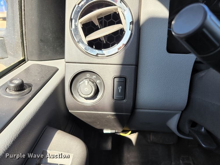 image for item JM9068 2012 Ford F450 Super Duty XLT  ambulance