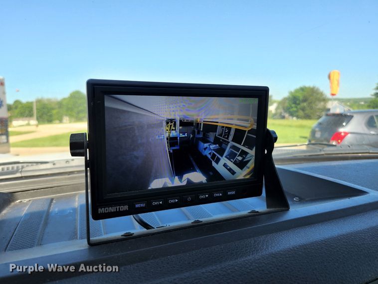 image for item JM9068 2012 Ford F450 Super Duty XLT  ambulance