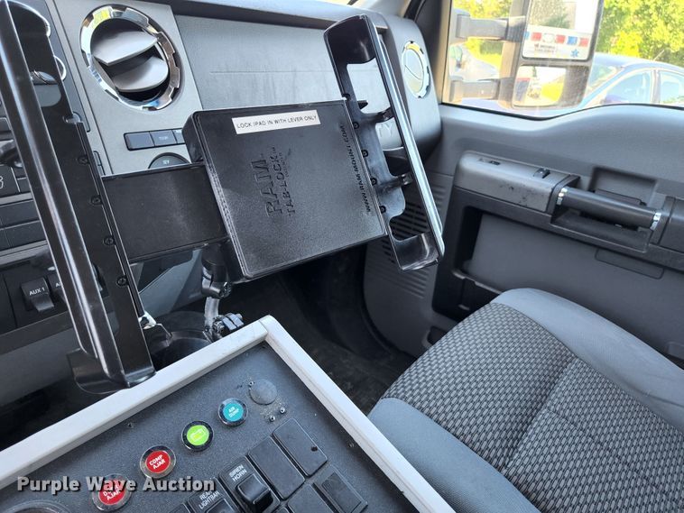 image for item JM9068 2012 Ford F450 Super Duty XLT  ambulance