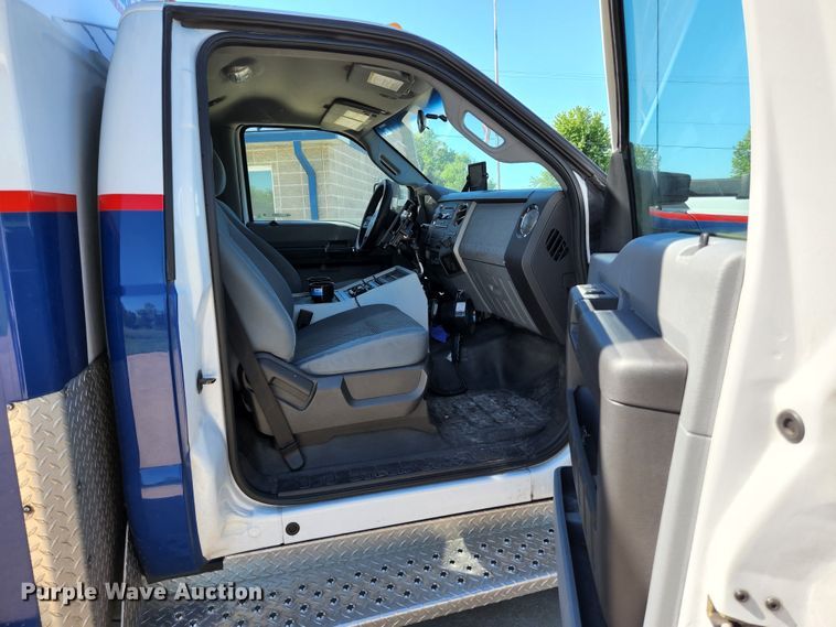 image for item JM9068 2012 Ford F450 Super Duty XLT  ambulance