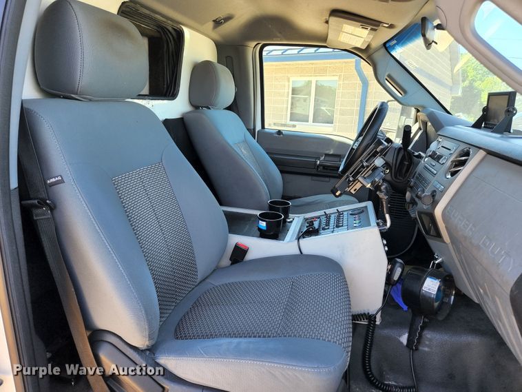 image for item JM9068 2012 Ford F450 Super Duty XLT  ambulance