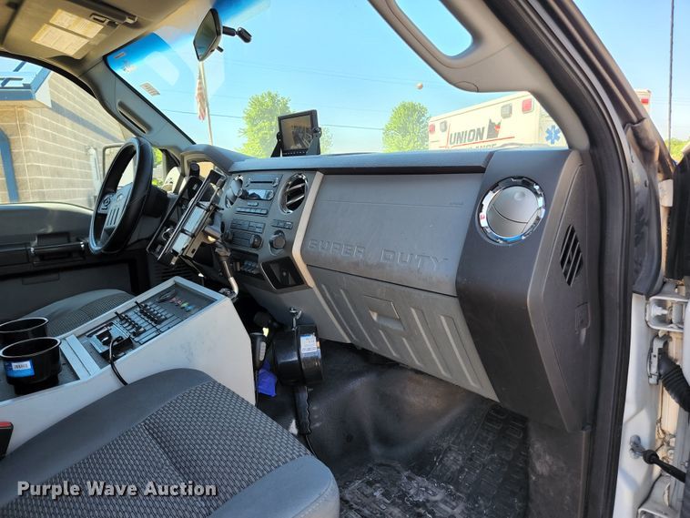 image for item JM9068 2012 Ford F450 Super Duty XLT  ambulance