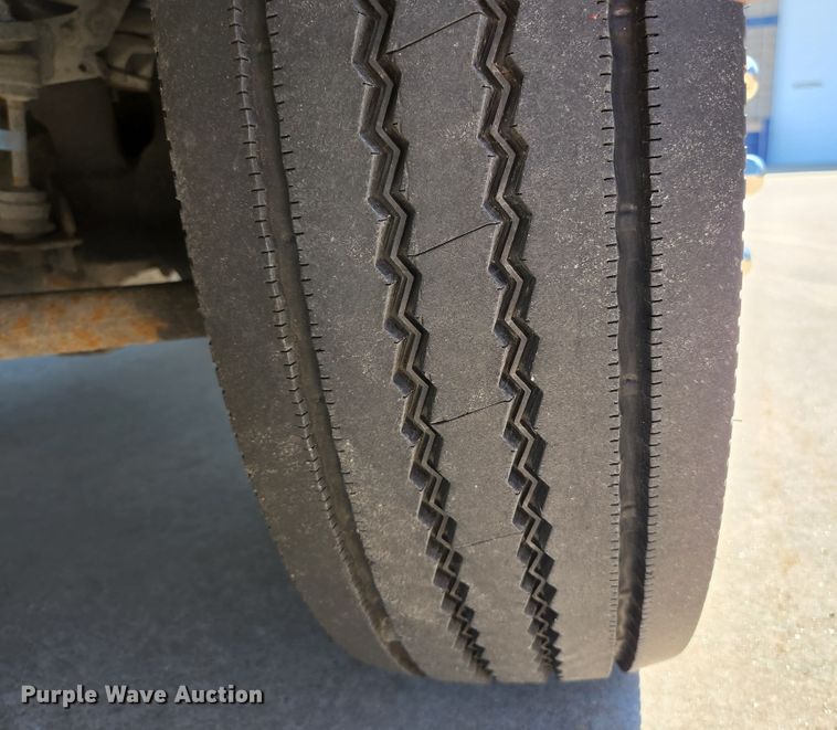 image for item JM9068 2012 Ford F450 Super Duty XLT  ambulance