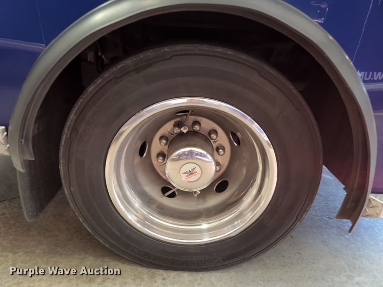 image for item JM9068 2012 Ford F450 Super Duty XLT  ambulance