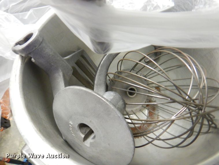 image for item JS9037 Hobart A200  mixer