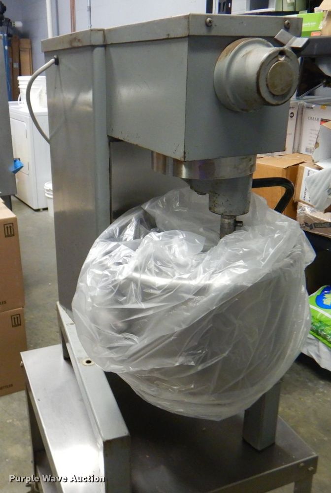 image for item JS9038 Univex M20  benchtop mixer