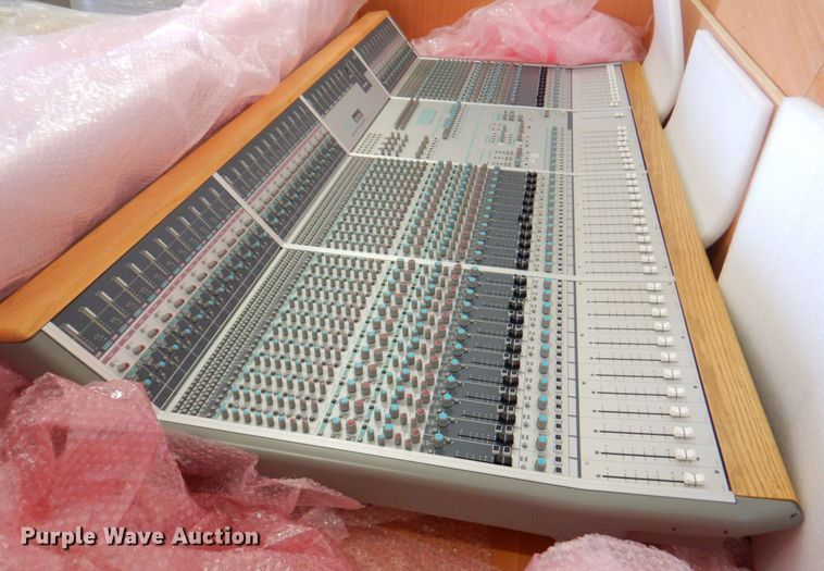 image for item JS9045 Audient ASP8024  high resolution mixing console