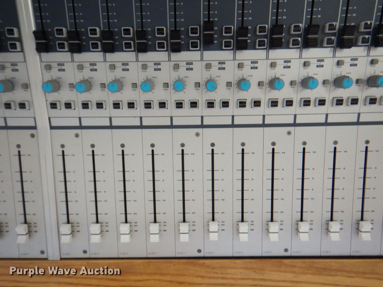 image for item JS9045 Audient ASP8024  high resolution mixing console