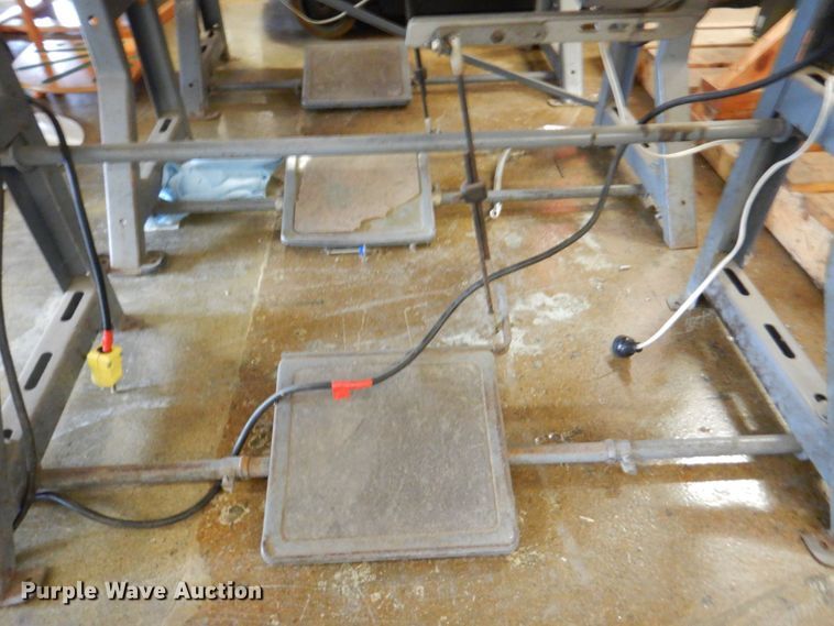 image for item JS9055 (3) Singer sewing machines