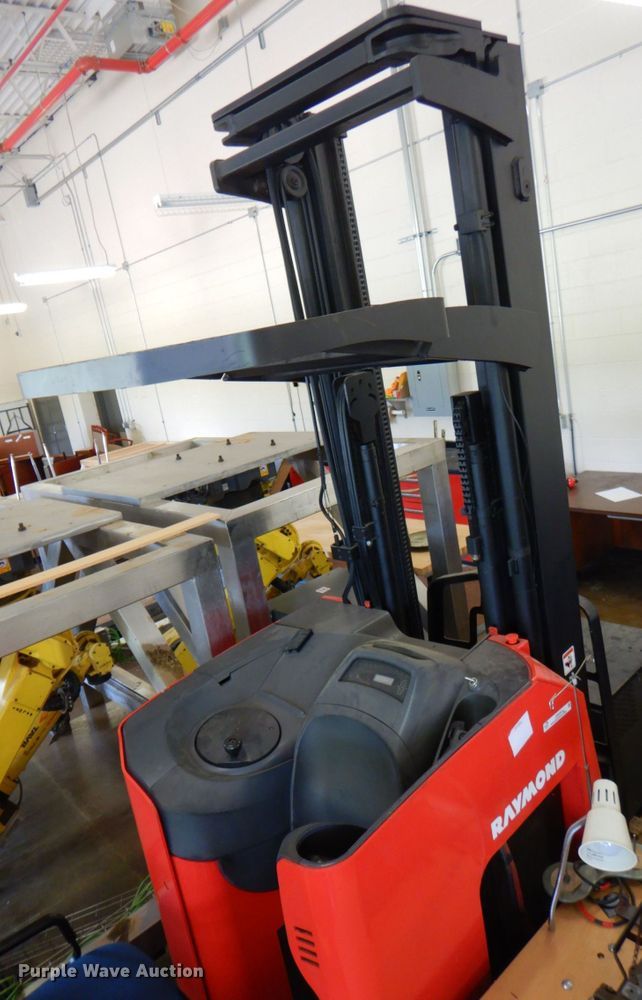 image for item JS9056 Raymond 740R35TT  order picker